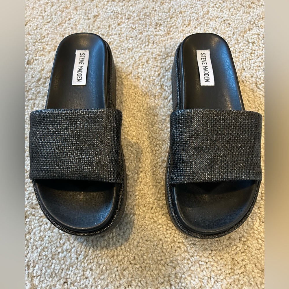 Steve Madden Platform Sandal - Black